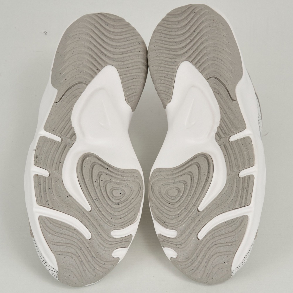 Nike Legend Essential 3 NN Women's 11 Running Shoes DM1119 008 - Picture 8 of 9